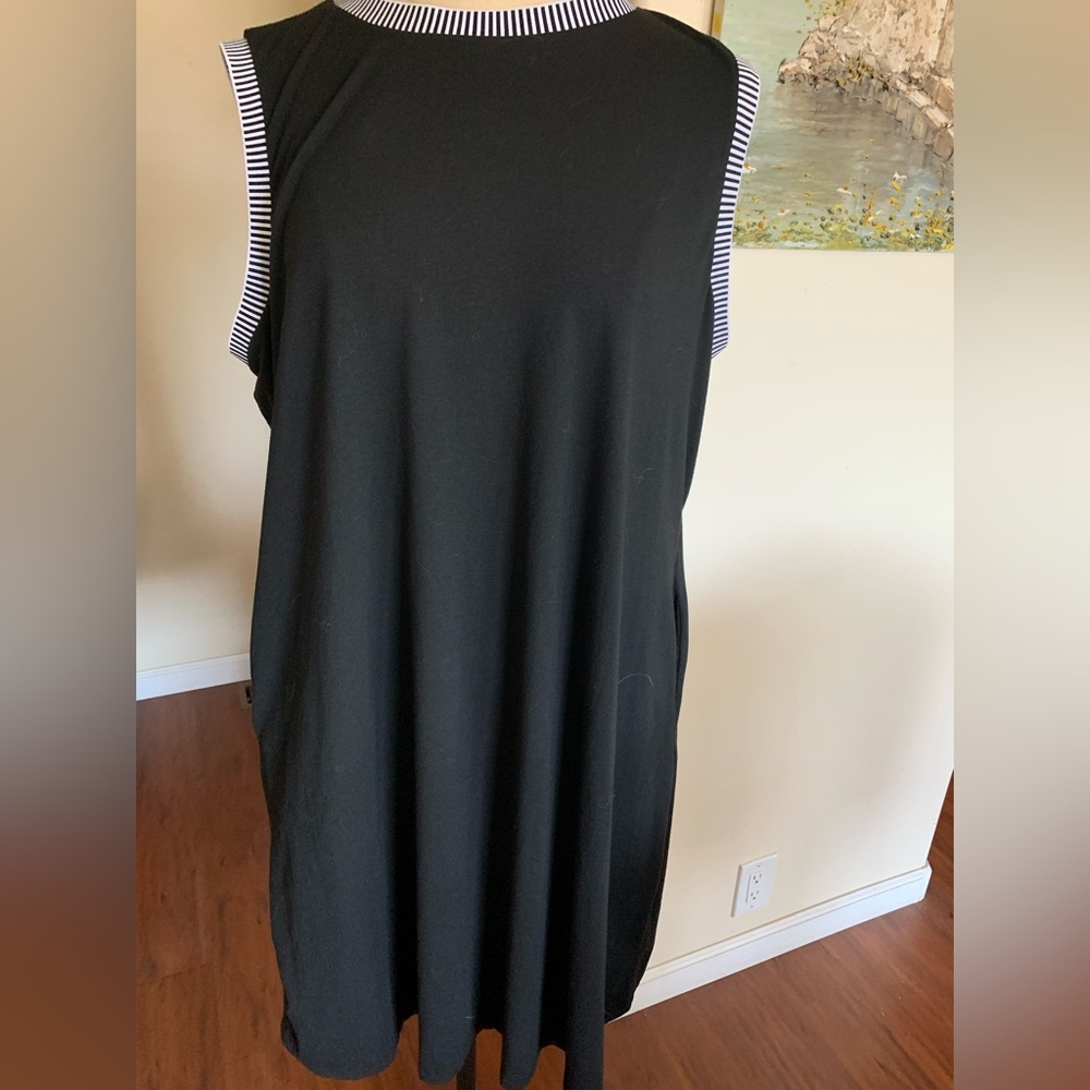 Sleeveless plus size Black Midi Dress with Striped Trim